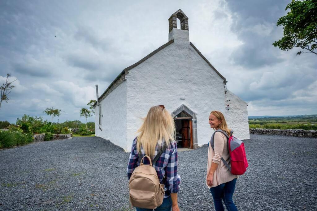 The Burren Art Gallery Built In 1798 Villa Tubber Exterior foto